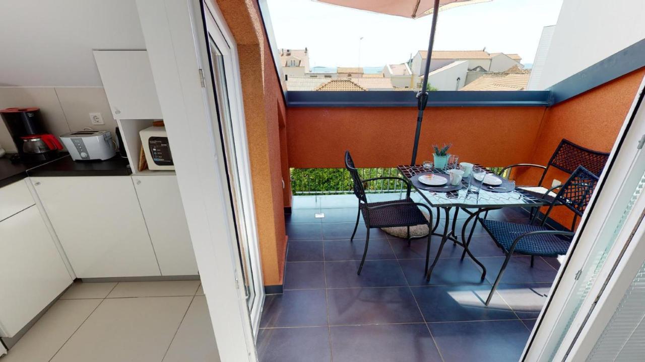 Apartamento Number 5 Pakoštane Exterior foto