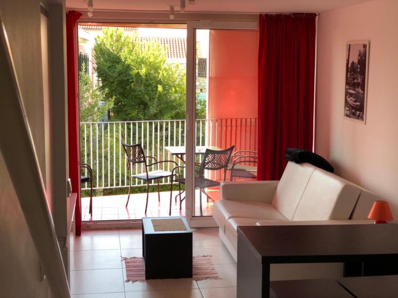 Apartamento Number 5 Pakoštane Exterior foto